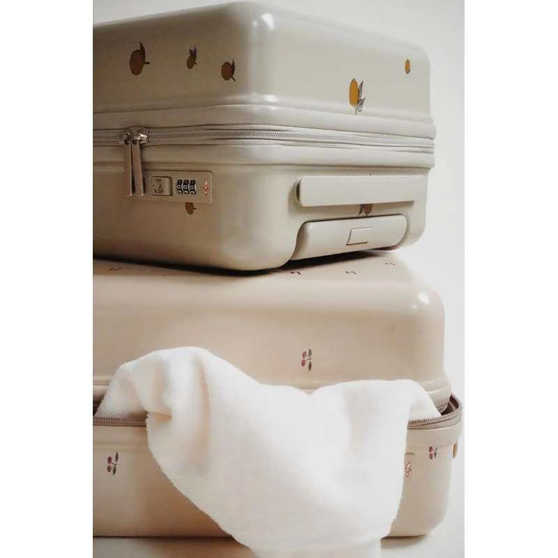 Konges Sløjd Travel suitcase - Cherry 16 x 12 Inches