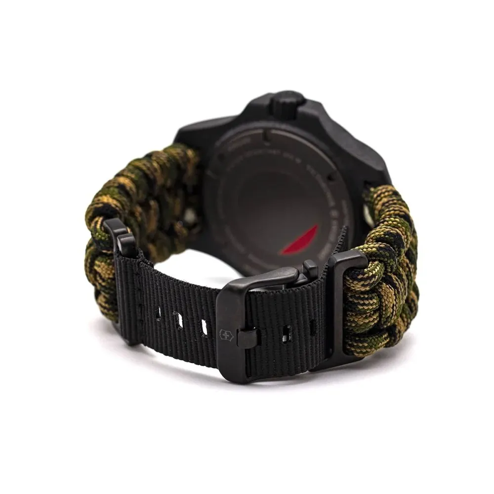 Victorinox Swiss Army - Часовник Carbon Military V241927.1 43 мм