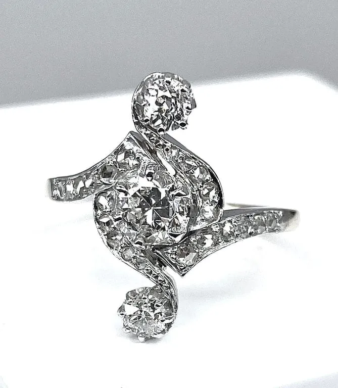 Златен и диамантен пръстен, 1900 г