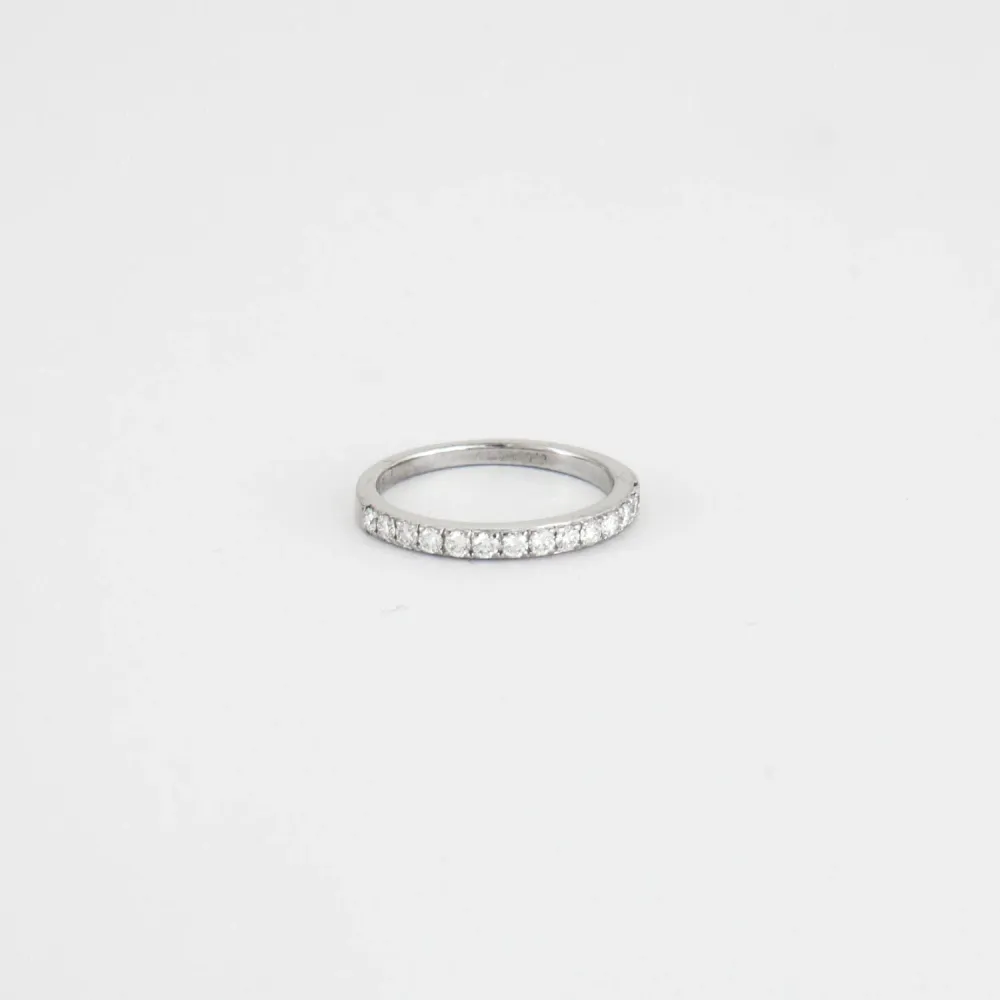 Наполовина Сватбена халка диаманти от бяло злато 0.10ct