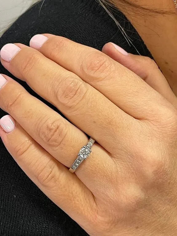Пръстен Солитер бяло злато диамант 0.40 ct