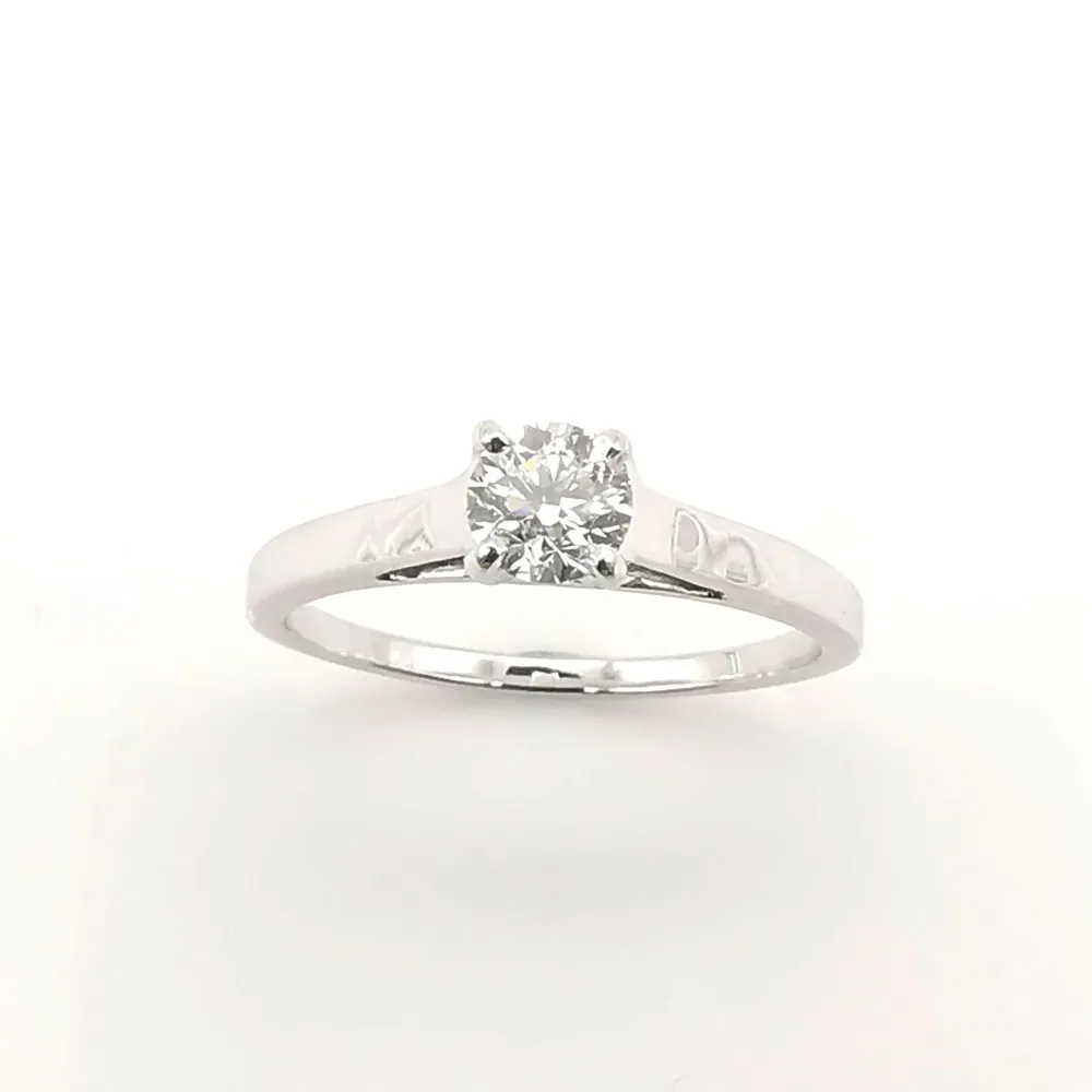 Солитер злато и диамант 0.40 ct