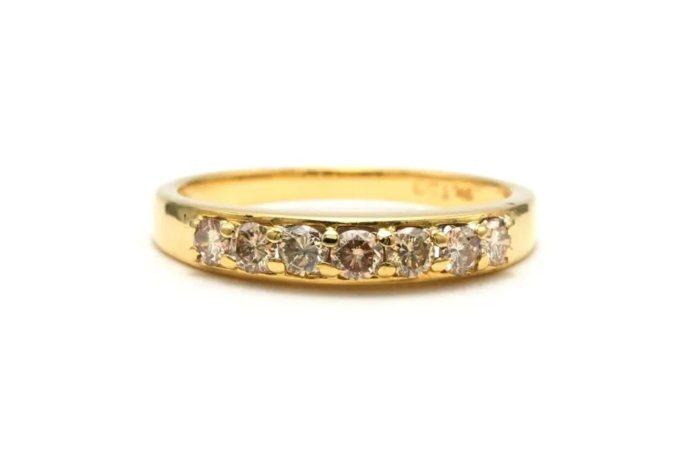 Съвременен пръстен от жълто злато, инкрустиран с диаманти (+-0.47ct)