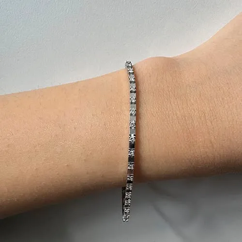 Тенис гривна - от 18-каратово бяло злато и диаманти 0,54 ct