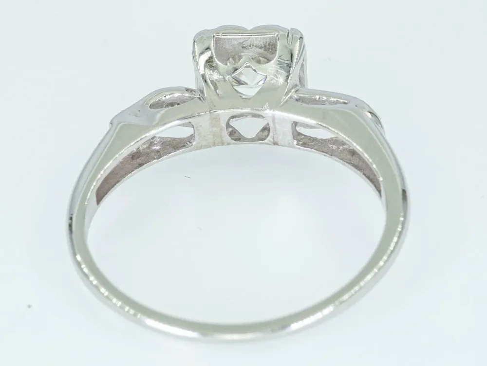 Хало пръстен от 14-каратово бяло злато и диаманти 0,54 ct