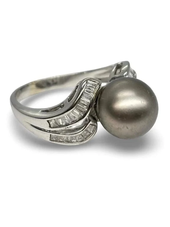Пръстен от бяло злато с таитянска перла и диаманти 0,60 ct