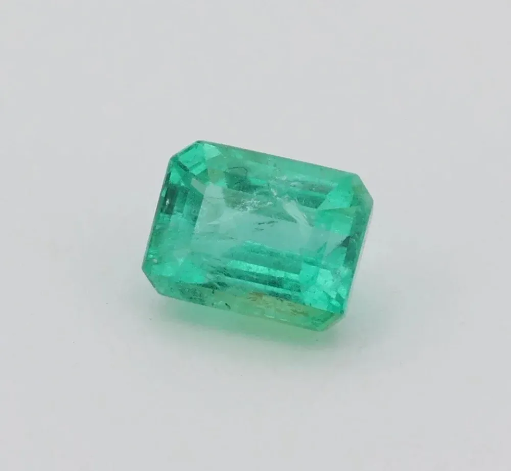 Изумруден сертификат 0,66cts GFCO