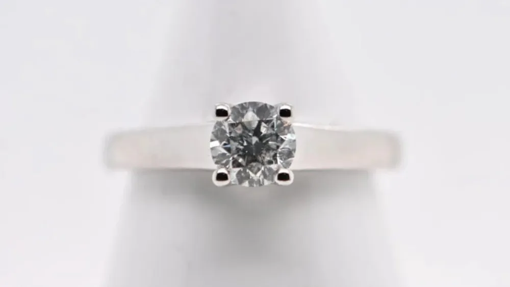 Пръстен Солитер от 18-каратово бяло злато с диамант 0,750 ct