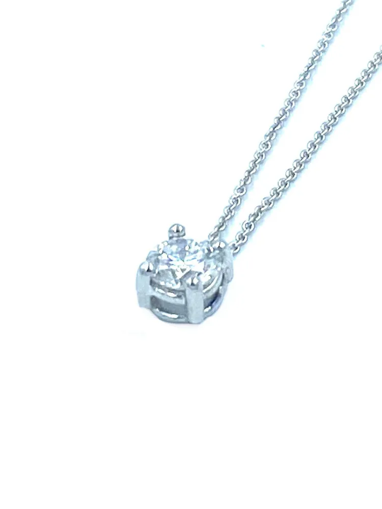1.00ct F P1 сертифициран диамантен медальон