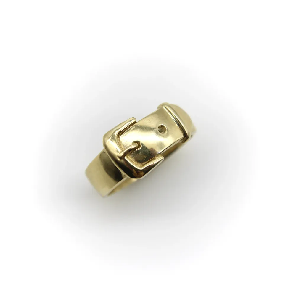 Викториански вдъхновен пръстен във формата на катарама от 14K злато