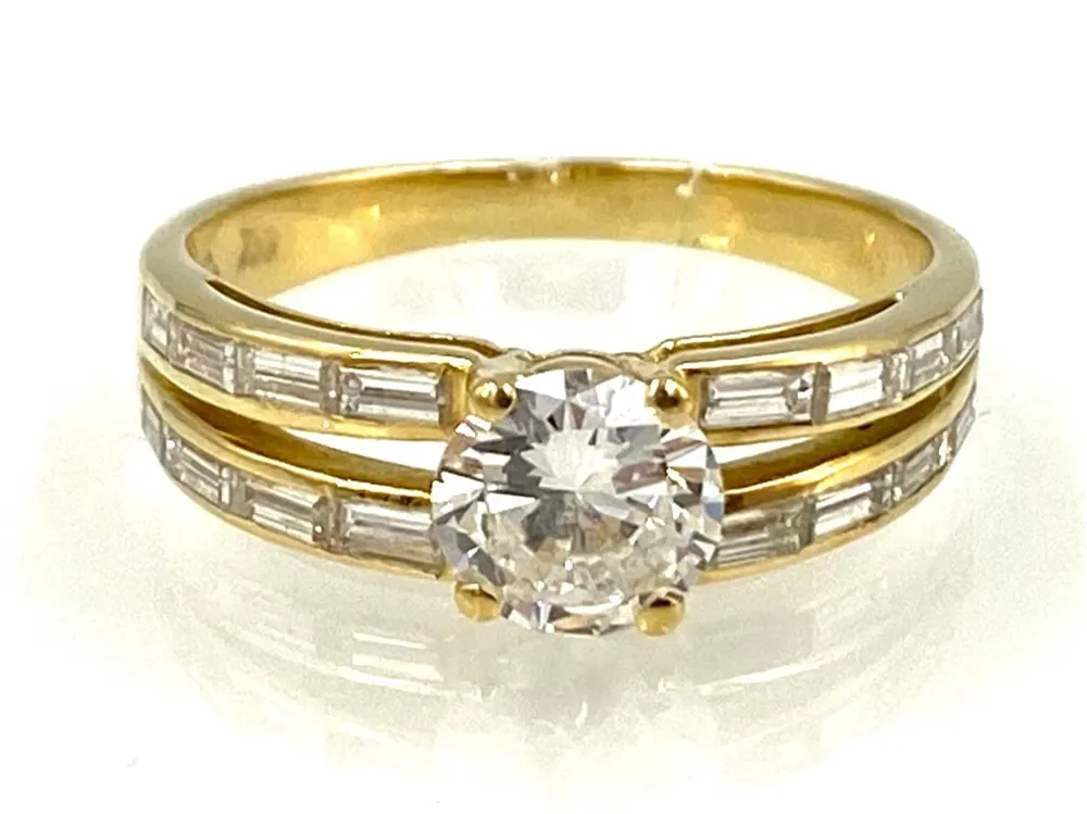 Пръстен от 18K жълто злато с 0,91ct диаманти