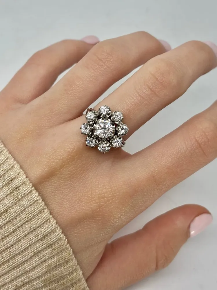 Пръстен от 18K бяло злато, инкрустиран с диаманти 2,1 ct