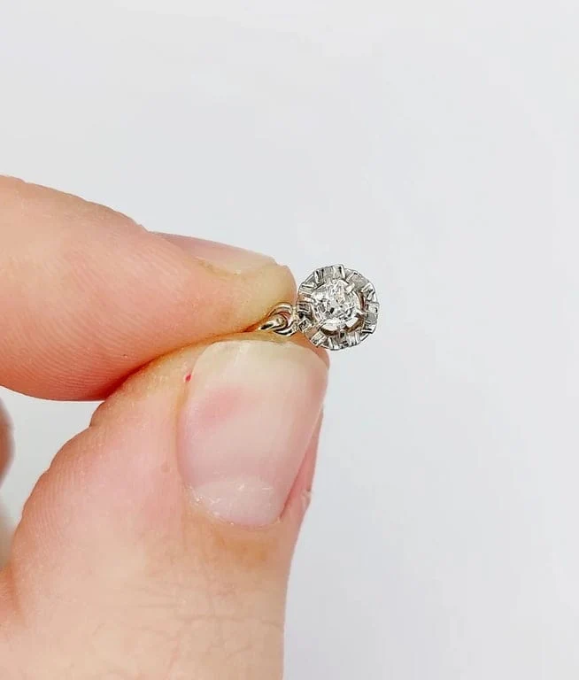 Античен медальон от бяло злато 18k с диамант с стара шлифовка (около 1900 г.)