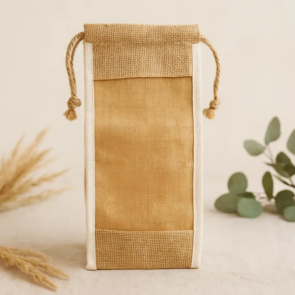 Торбичка с връзки с прозорец 35x15cm