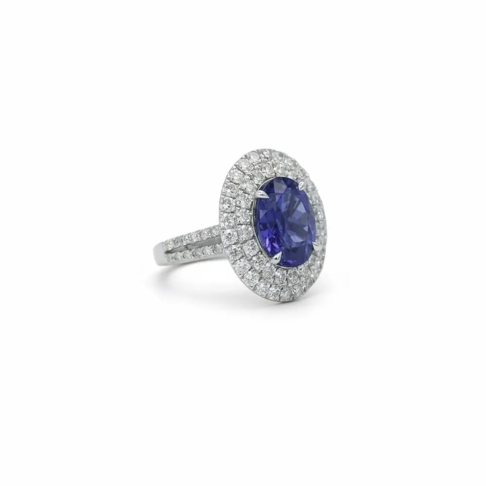 Пръстен от 18-каратово бяло злато с танзанит 5,73 ct и диаманти