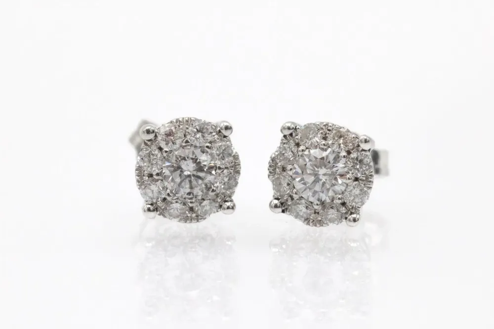 Обеци от бяло злато 585 с диаманти 0,55 ct
