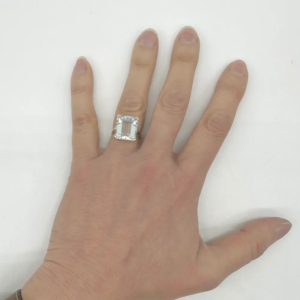 Пръстен от жълто злато 750 хилядни с аквамарин 7,47 ct