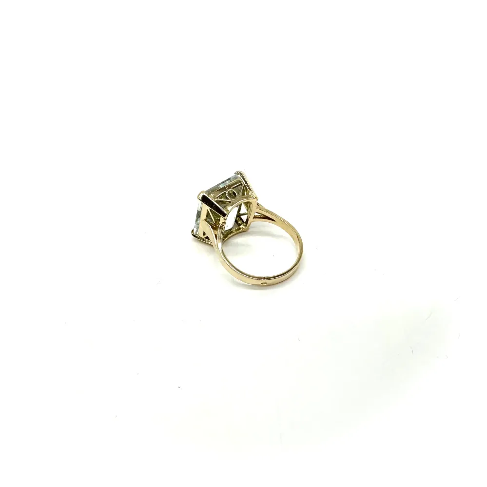Пръстен от жълто злато 750 хилядни с аквамарин 7,47 ct