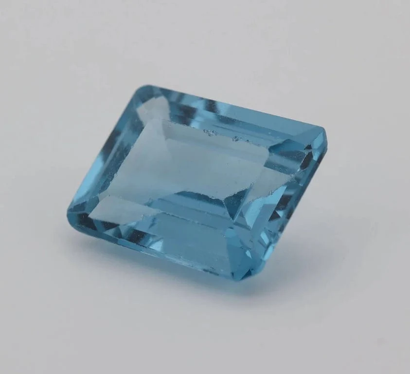 Синтетичен син шпинел 8.60cts