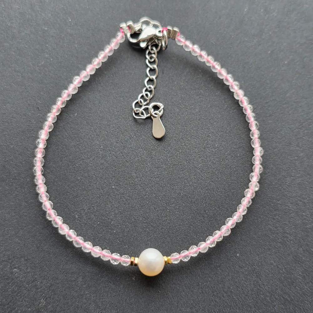 Регулируема фасетирана гривна с розов кварц 2 мм | Перла