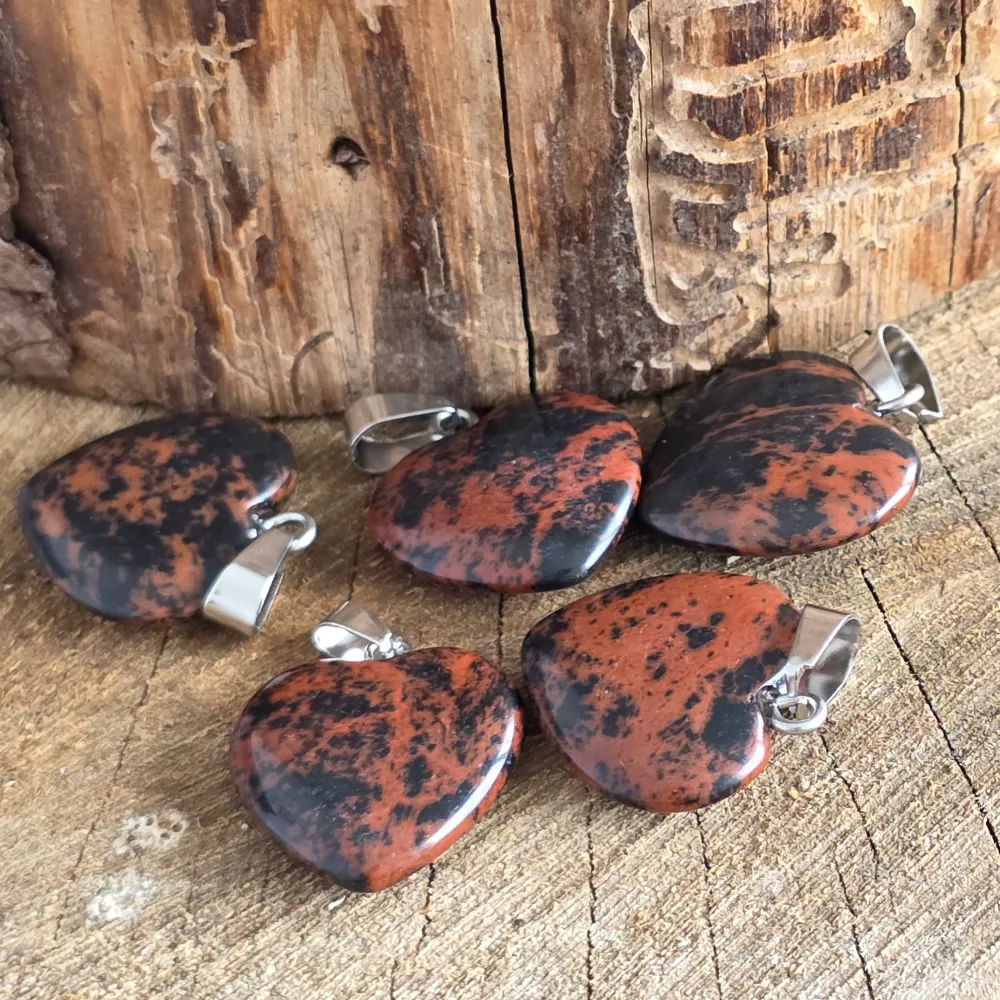 Висулка сърце от махагонов обсидиан