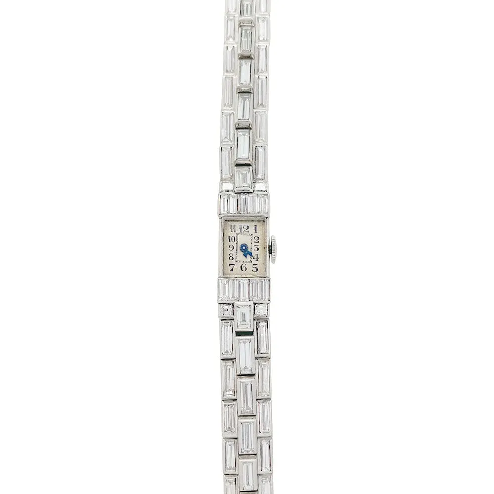 Гледай Art Deco в Платина и диаманти.