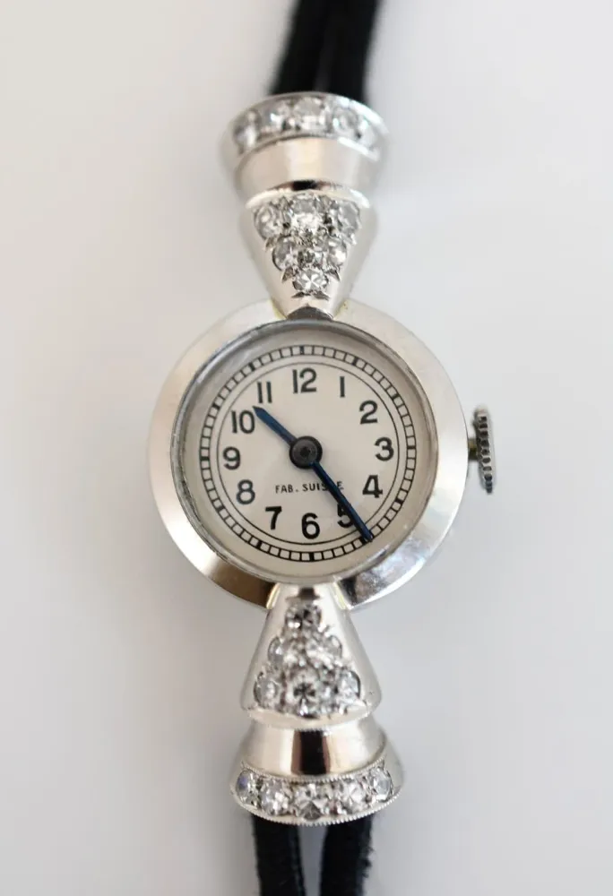 Бижутерски часовник Art Deco - Дамски часовник от Платина 950 и диаманти