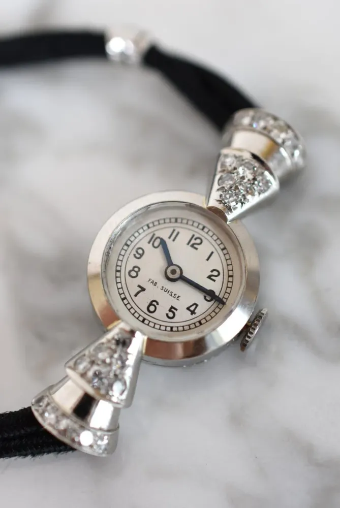 Бижутерски часовник Art Deco - Дамски часовник от Платина 950 и диаманти