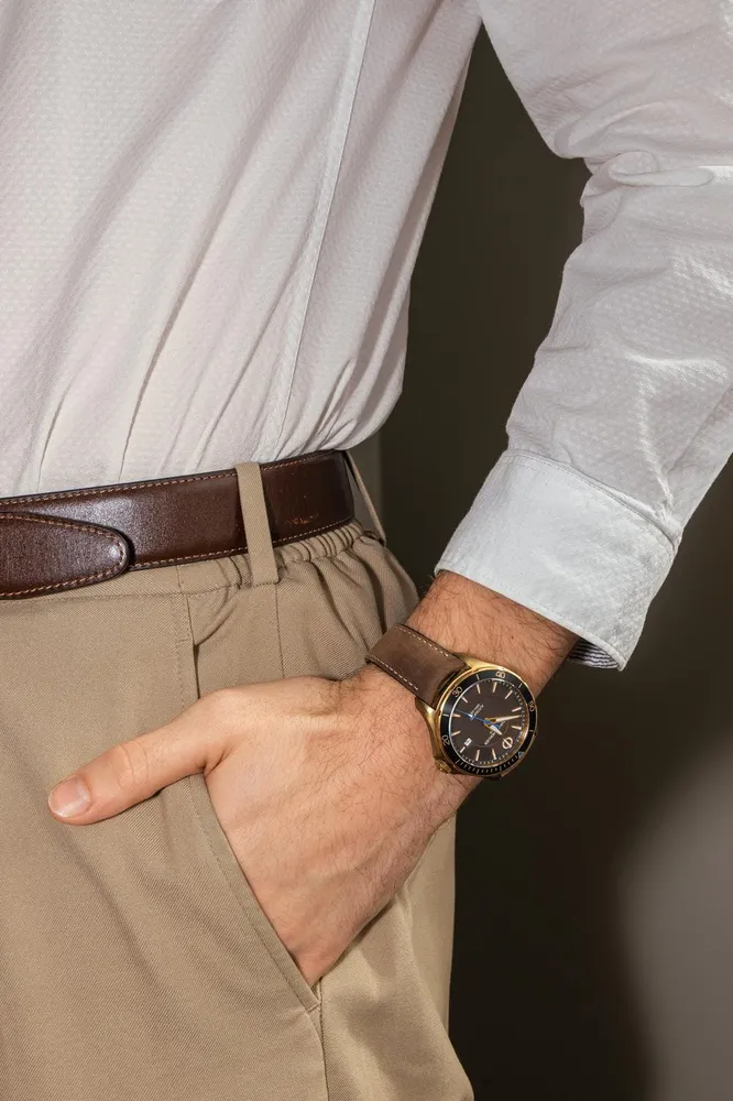 Baume & Mercier часовник Clifton Bronze
