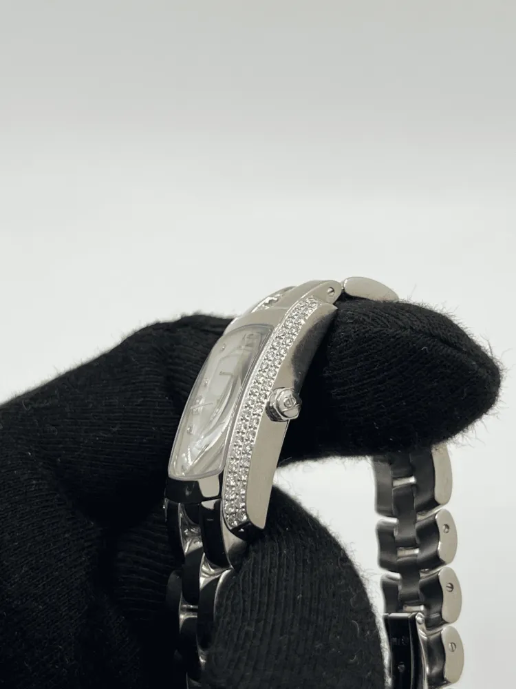 Злато и диаманти Baume & Mercier Hampton Milleis 18K