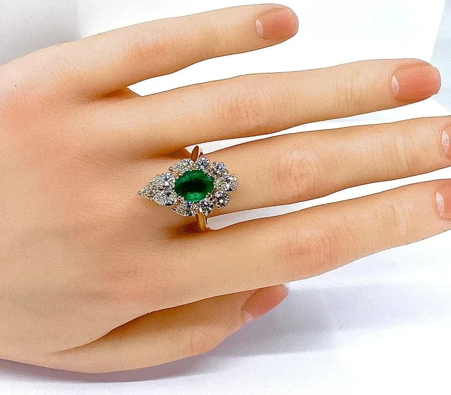 Пръстен Boucheron Изумрудени диаманти
