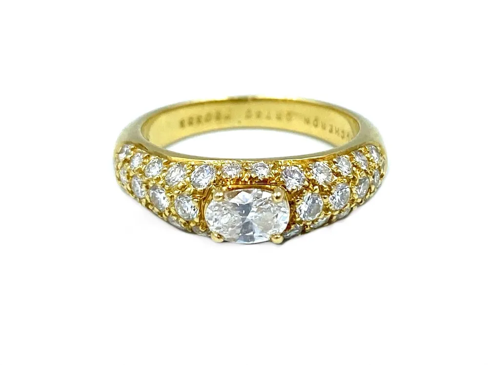 Boucheron. Винтидж пръстен от жълто злато и диамант