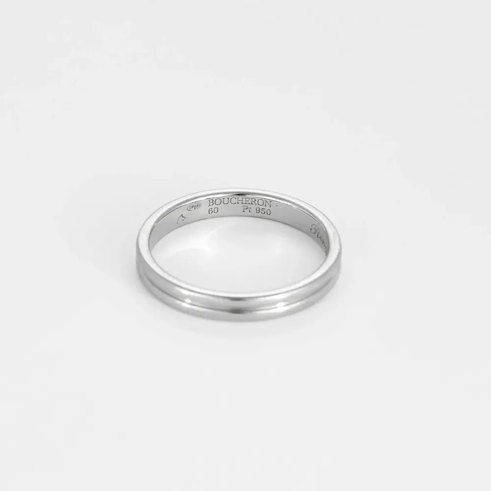 Boucheron - Сватбена халка в Платина