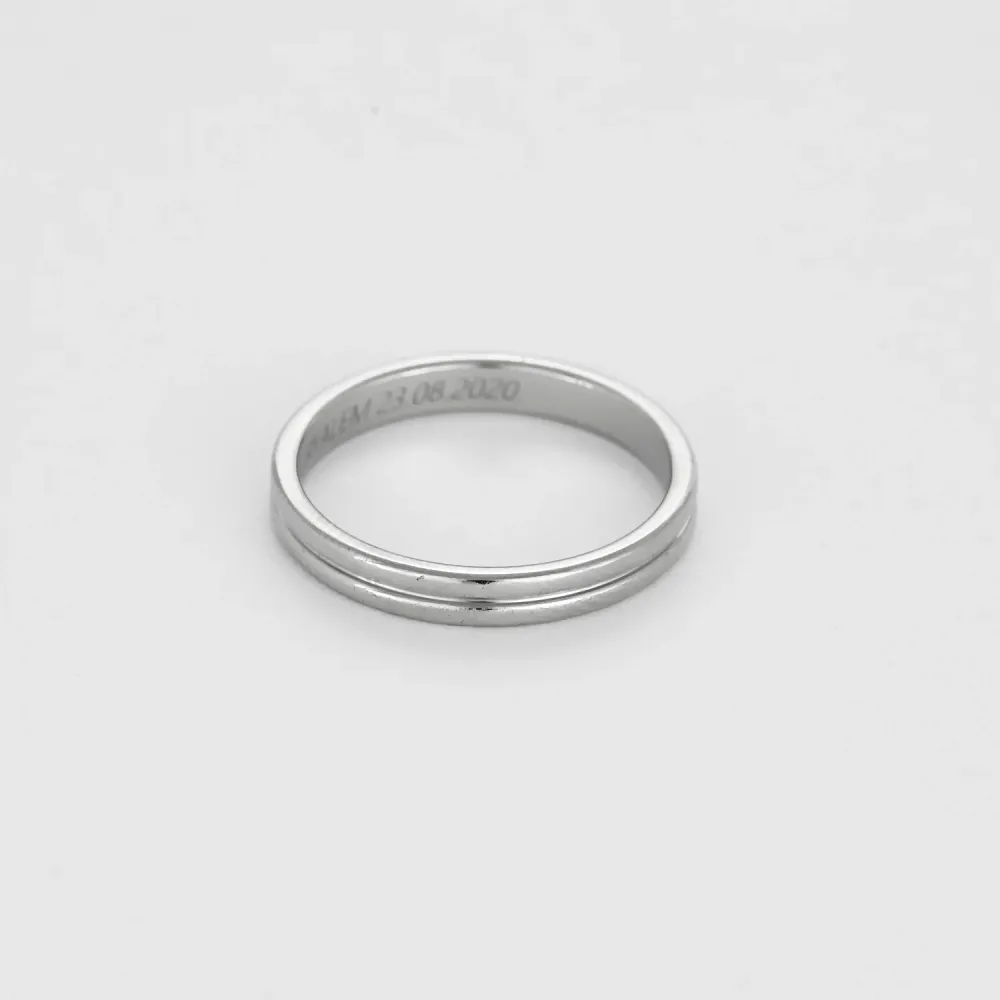 Boucheron - Сватбена халка в Платина