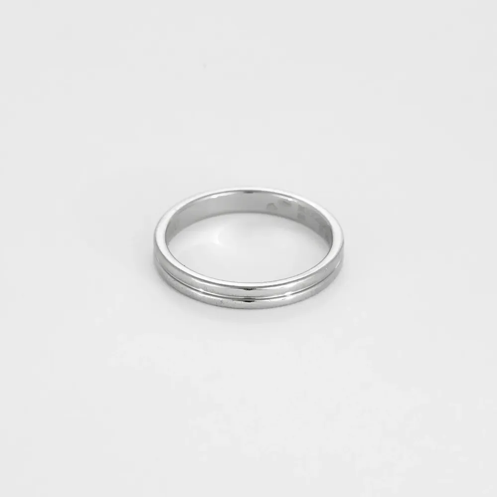 Boucheron - Сватбена халка в Платина