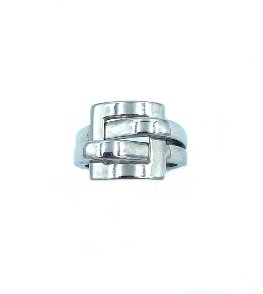 Boucheron. Пръстен от бяло злато