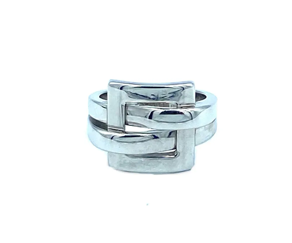 Boucheron. Пръстен от бяло злато