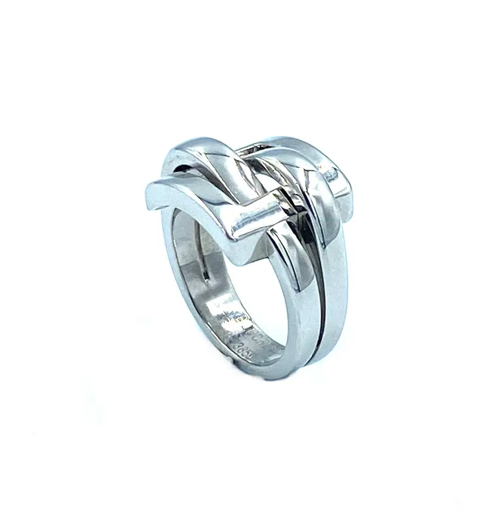 Boucheron. Пръстен от бяло злато