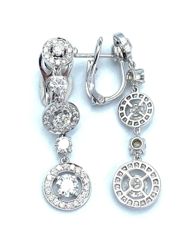 Boucheron. Колекция Ava Кръгъл. Обеци от бяло злато и диаманти.