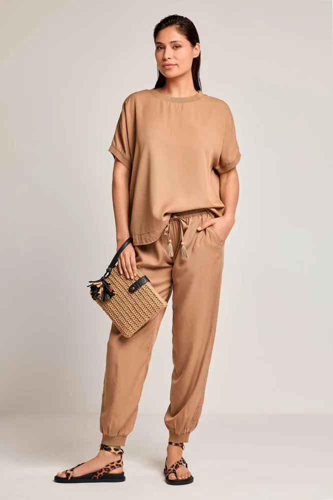 ПОКЕТ CAMELIA