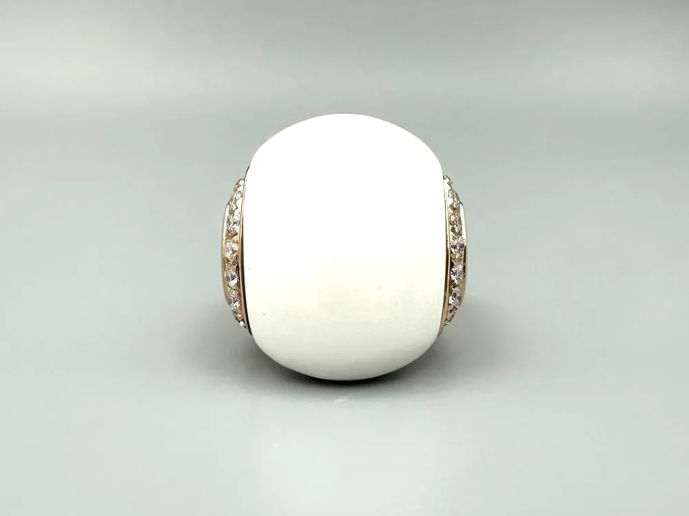 CHIMENTO. Пръстен от розово злато, бял ахат и диаманти
