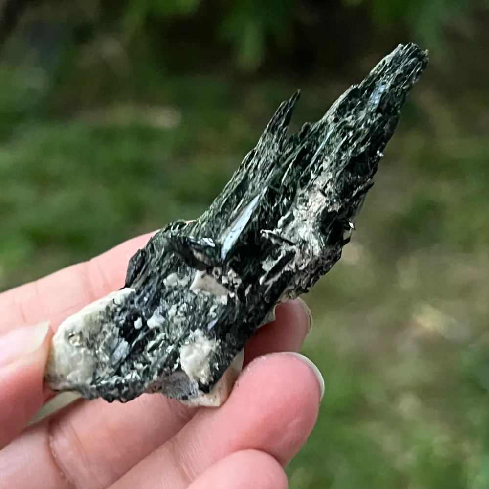 Cluster egirin mini smoky/black Zomba quartz m6