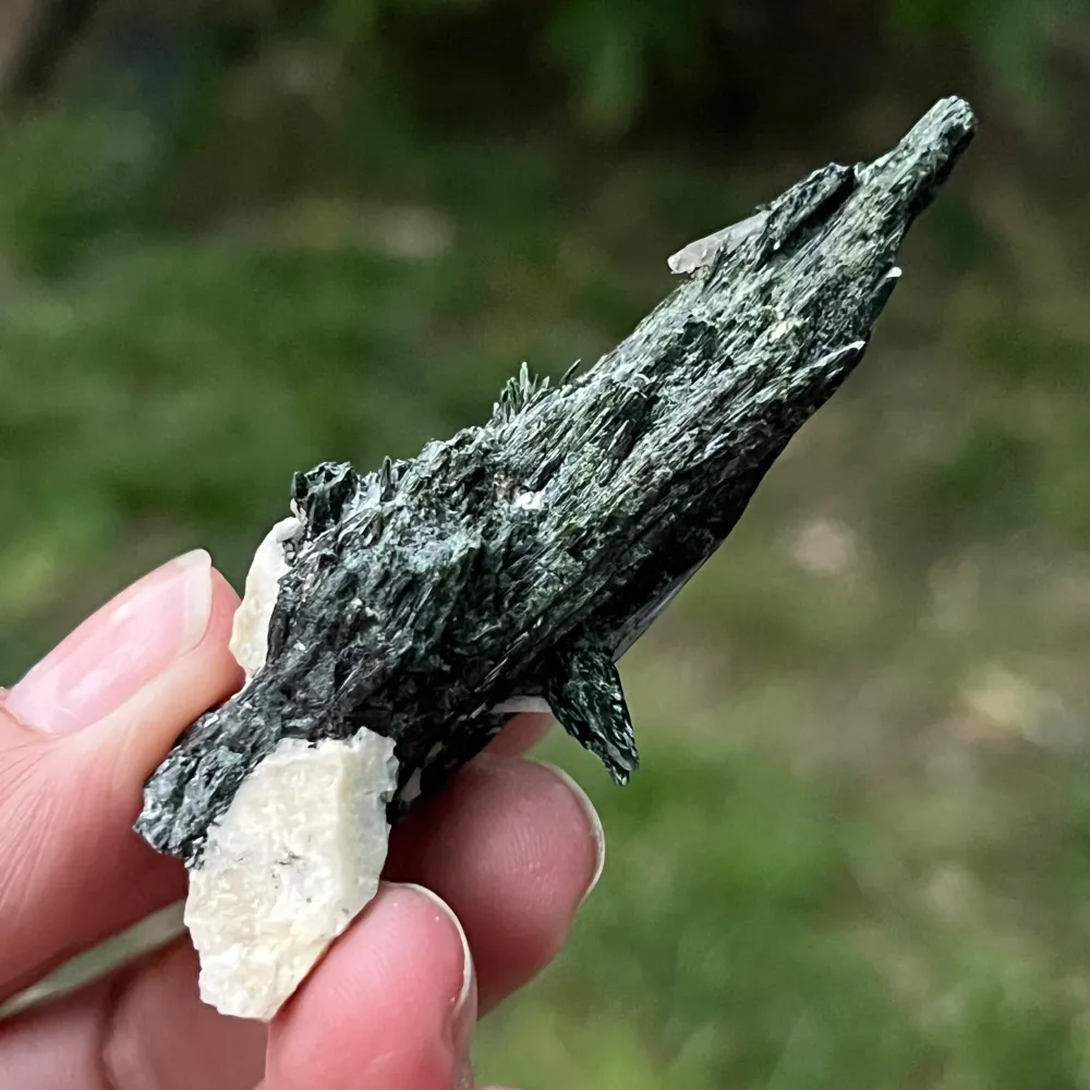 Cluster egirin mini smoky/black Zomba quartz m6