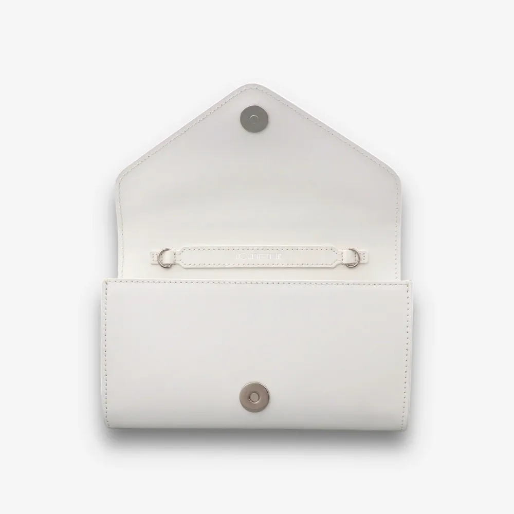 Малка дамска чанта - Crossbody - Бяла полулачена кожа - Сребриста | COLDFIRE