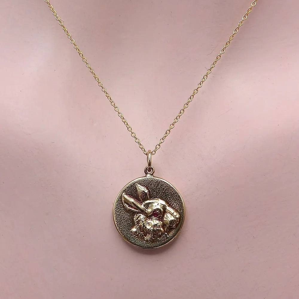 Cute as Button - Висулка медальон заек от 14K злато и рубин