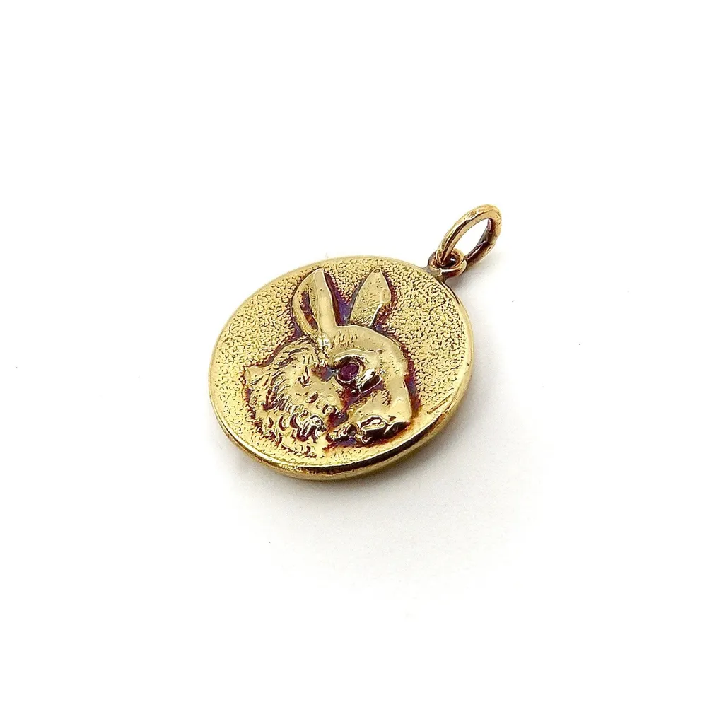 Cute as Button - Висулка медальон заек от 14K злато и рубин