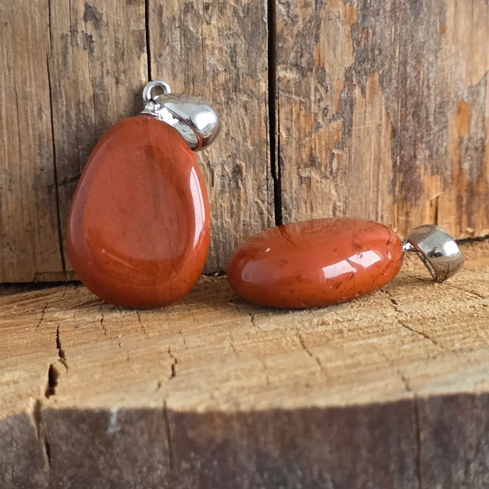 Висулка червен яспис DROP