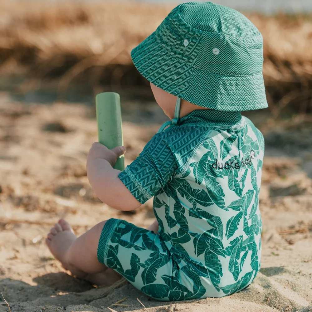 DucKsday бебешки костюм за плуване от една част + шапка с кофичка Epic размер 98