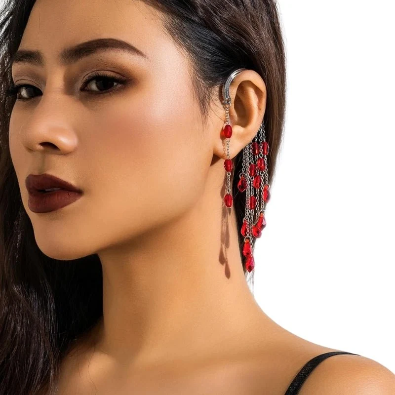 Сребърна маншета за ухо тип ear cuff с каскада от червени капки