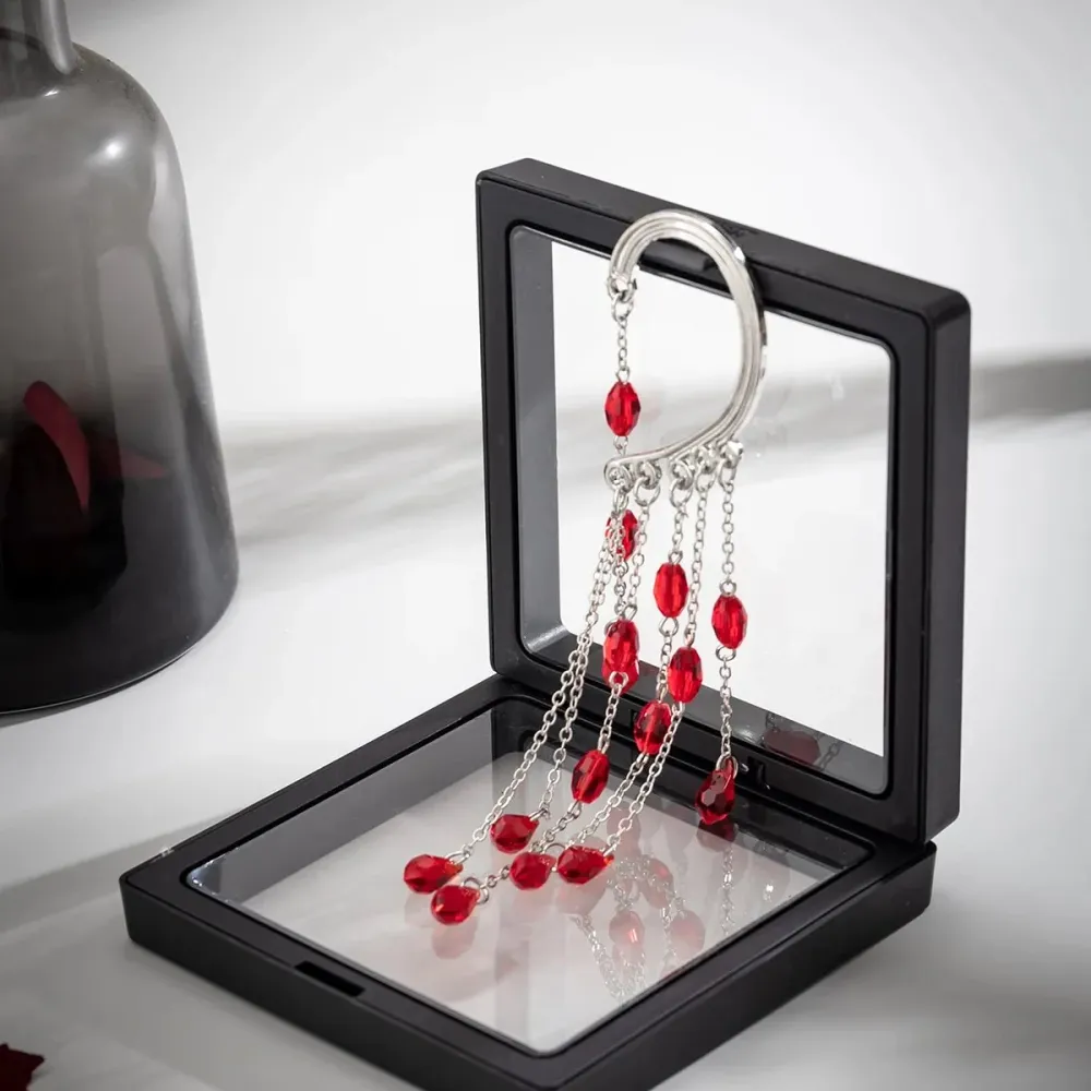 Сребърна маншета за ухо тип ear cuff с каскада от червени капки